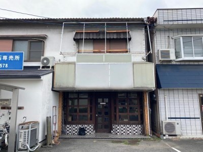 京都市伏見区・南区・東山区・下京区・右京区を中心とする不動産売買のセンチュリー21ハウスマーケット｜スタッフのオススメ物件や、オープンハウス・現地説明会など最新情報をお届け ●国道26号線沿い●事務所として使用可●駐車スペース2台有●収益物件としてもおススメ