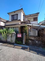●リフォーム物件にもおススメ
●住所:柏原市大字高井田1020-40
●前面道路広々
※現地には(株)plum.villageの看板が付いております