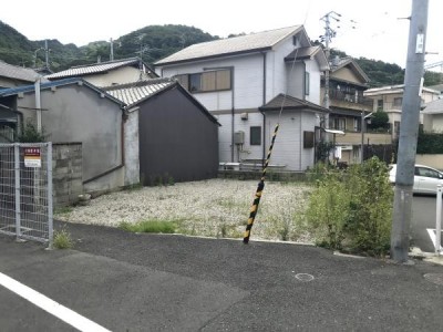 ●住宅用地に適しております
●現況更地
●最寄り駅から徒歩約6分