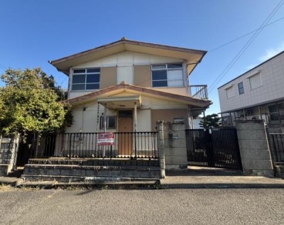 ●広々6DK物件、リフォームにもおススメ
●駐車スペース１台あり
●東側コンビニの為日当たり良好
●海水浴場近い為セカンドハウスにも
●住所：舞2丁目7-15
