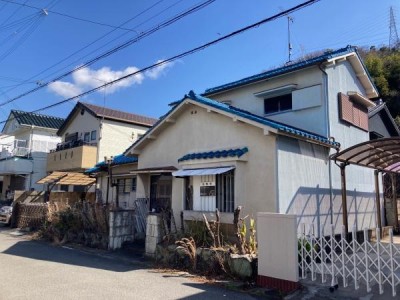 ●都市ガス、本下水●建築条件無し土地●約61.1坪●閑静な住宅街