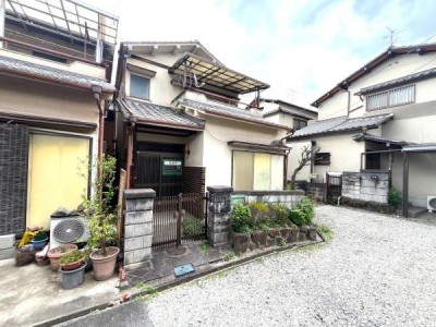 ●収益物件にピッタリ
●空家に付き即入居可
●閑静な立地
●リフォームのお見積りは無料です。