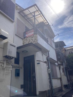 京都市伏見区・南区・東山区・下京区・右京区を中心とする不動産売買のセンチュリー21ハウスマーケット｜スタッフのオススメ物件や、オープンハウス・現地説明会など最新情報をお届け ●収益物件にオススメ！●3DK●都市ガス、本下水●石切駅まで徒歩約9分●東大阪市日下町1-1-29●リフォーム見積もり無料