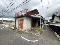 〇閑静な住宅街
〇趣味に使える2階建の倉庫付
○リフォームの見積もりは無料です。