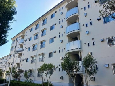 京都市伏見区・南区・東山区・下京区・右京区を中心とする不動産売買のセンチュリー21ハウスマーケット｜スタッフのオススメ物件や、オープンハウス・現地説明会など最新情報をお届け ●2階のお部屋●4DK●駐車場空き有(月額5000円)2025/12現在●リフォームの見積もりは無料。お気軽にご相談ください。