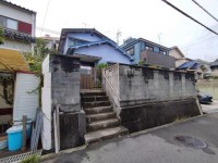 ●リフォーム物件にもおススメ
●二法道路の為日当たり良好
●住所:富田林市桜ケ丘町7-12
●建築条件無し
●記載の床面積は増築部分含む(※登記上は平屋)