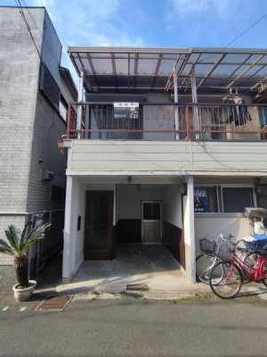 ●南東向きの為日当たり良好
●令和7年9月リフォーム済み(未入居)
●住所:高石市千代田6丁目4-4
●軽自動車駐車可能