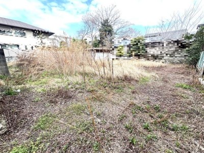 京都市伏見区・南区・東山区・下京区・右京区を中心とする不動産売買のセンチュリー21ハウスマーケット｜スタッフのオススメ物件や、オープンハウス・現地説明会など最新情報をお届け ●約130坪の建築条件無し土地
●古家が付いております
●最寄りのコンビニへ徒歩約1分圏内