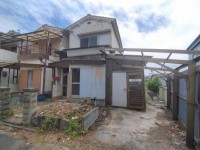 ●リフォーム物件にもおススメ
●日当たり良好
●住所：泉佐野市鶴原261-1
●建築条件無し