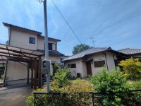 ●リフォーム物件や2世帯住宅にもおススメ
●土地広々日当たり良好
●住所:天理市柳本町1174-1
●敷地内に二つ家屋がございます(家屋同士は繋がっておりません)